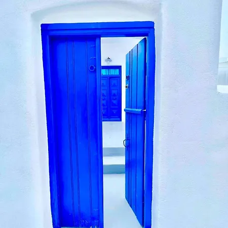 Aphrodite Next To The Windmills Of Mykonos * Mykonos Town