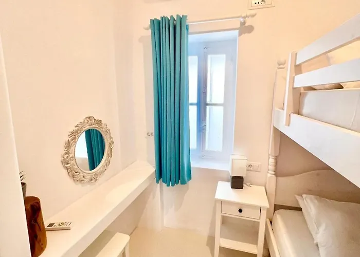 Aphrodite Next To The Windmills Of Mykonos Holiday home *